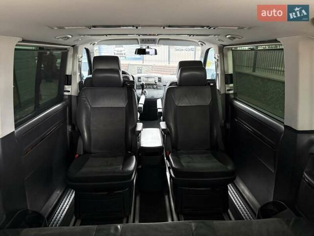 Черный Фольксваген Мультиван, объемом двигателя 1.98 л и пробегом 345 тыс. км за 21999 $, фото 52 на Automoto.ua