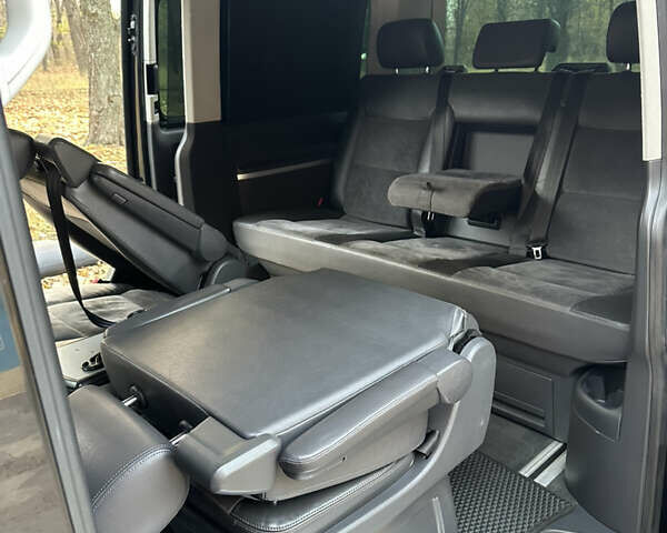 Черный Фольксваген Мультиван, объемом двигателя 1.98 л и пробегом 365 тыс. км за 19999 $, фото 33 на Automoto.ua