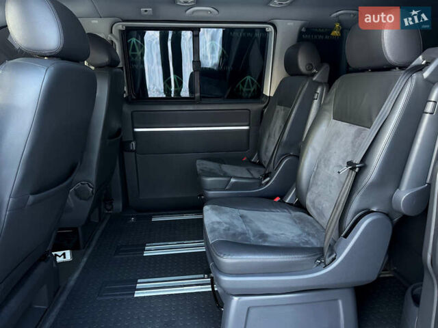 Чорний Фольксваген Мультиван, об'ємом двигуна 2 л та пробігом 365 тис. км за 21700 $, фото 11 на Automoto.ua
