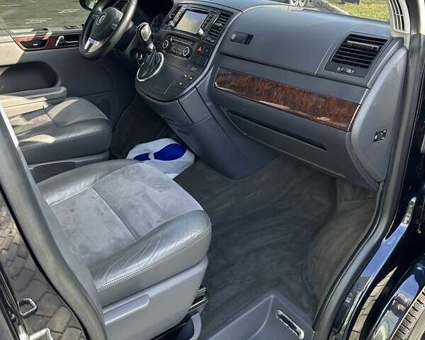 Черный Фольксваген Мультиван, объемом двигателя 1.97 л и пробегом 348 тыс. км за 24700 $, фото 21 на Automoto.ua