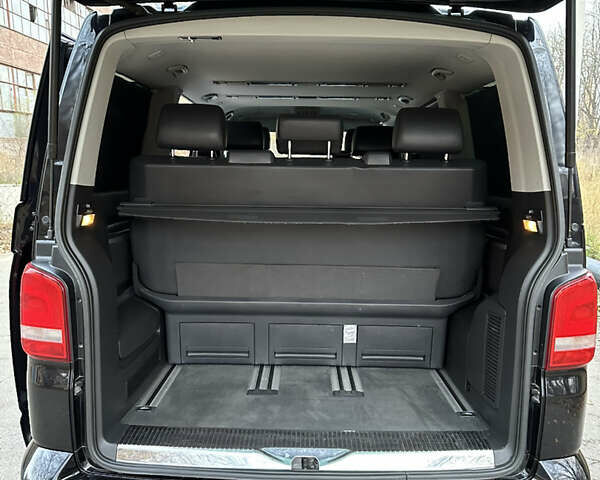 Черный Фольксваген Мультиван, объемом двигателя 1.98 л и пробегом 365 тыс. км за 19999 $, фото 25 на Automoto.ua