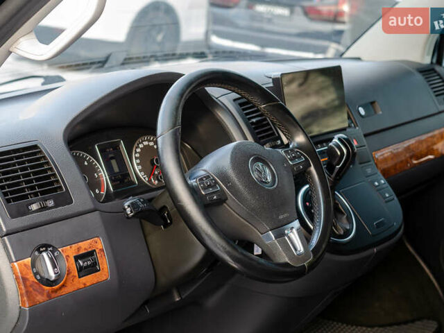 Черный Фольксваген Мультиван, объемом двигателя 1.98 л и пробегом 389 тыс. км за 23333 $, фото 19 на Automoto.ua