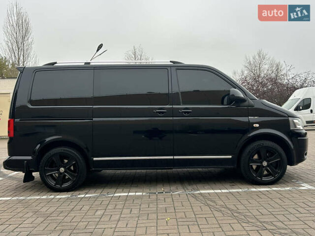 Черный Фольксваген Мультиван, объемом двигателя 1.97 л и пробегом 300 тыс. км за 25000 $, фото 15 на Automoto.ua