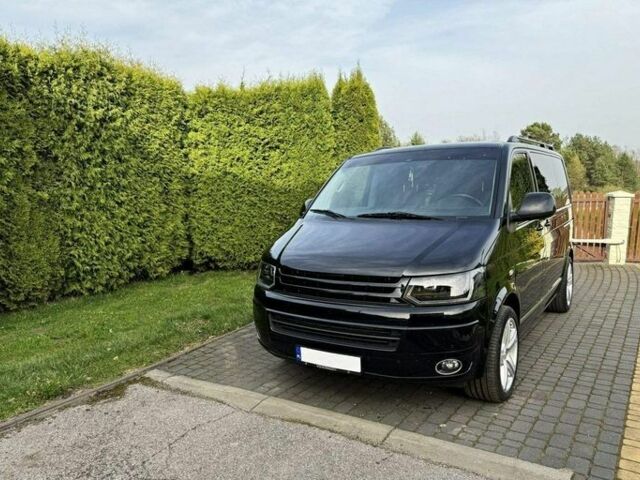 Черный Фольксваген Мультиван, объемом двигателя 2 л и пробегом 312 тыс. км за 8200 $, фото 2 на Automoto.ua