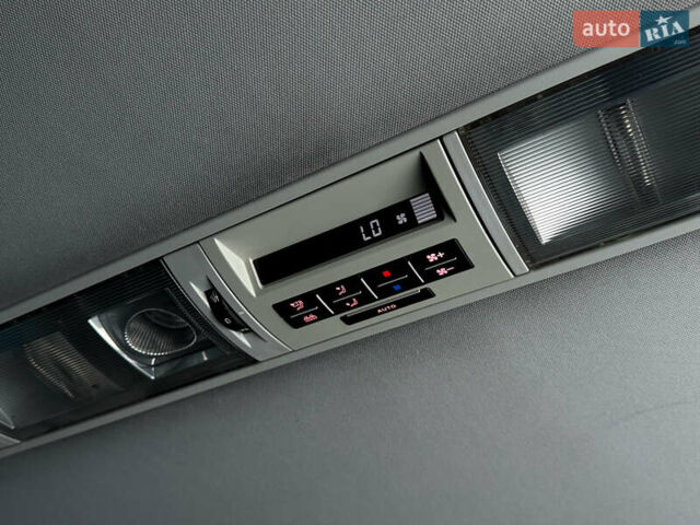 Чорний Фольксваген Мультиван, об'ємом двигуна 2 л та пробігом 365 тис. км за 21700 $, фото 31 на Automoto.ua