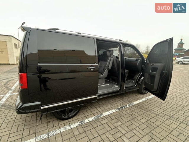 Черный Фольксваген Мультиван, объемом двигателя 1.97 л и пробегом 300 тыс. км за 25000 $, фото 30 на Automoto.ua
