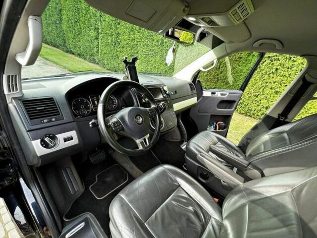 Черный Фольксваген Мультиван, объемом двигателя 2 л и пробегом 312 тыс. км за 8200 $, фото 10 на Automoto.ua