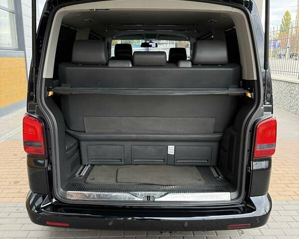 Черный Фольксваген Мультиван, объемом двигателя 1.98 л и пробегом 345 тыс. км за 21999 $, фото 49 на Automoto.ua