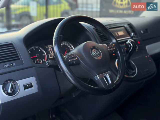 Чорний Фольксваген Мультиван, об'ємом двигуна 2 л та пробігом 365 тис. км за 21700 $, фото 8 на Automoto.ua