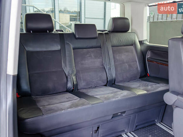 Черный Фольксваген Мультиван, объемом двигателя 1.98 л и пробегом 389 тыс. км за 23333 $, фото 37 на Automoto.ua