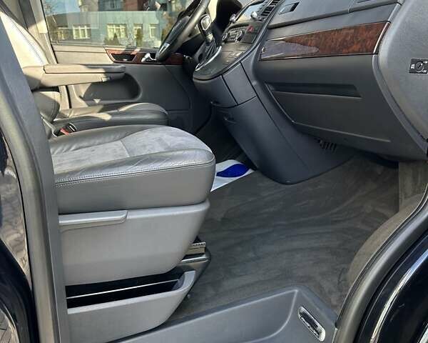 Черный Фольксваген Мультиван, объемом двигателя 1.97 л и пробегом 348 тыс. км за 24700 $, фото 25 на Automoto.ua