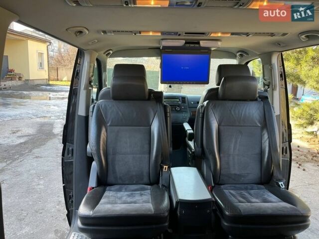 Черный Фольксваген Мультиван, объемом двигателя 1.98 л и пробегом 311 тыс. км за 22950 $, фото 7 на Automoto.ua