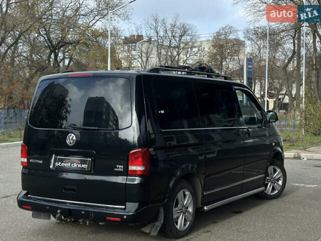Черный Фольксваген Мультиван, объемом двигателя 2 л и пробегом 311 тыс. км за 21499 $, фото 5 на Automoto.ua
