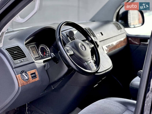 Черный Фольксваген Мультиван, объемом двигателя 2 л и пробегом 290 тыс. км за 19900 $, фото 25 на Automoto.ua