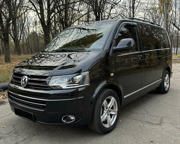 Черный Фольксваген Мультиван, объемом двигателя 1.98 л и пробегом 365 тыс. км за 19999 $, фото 2 на Automoto.ua
