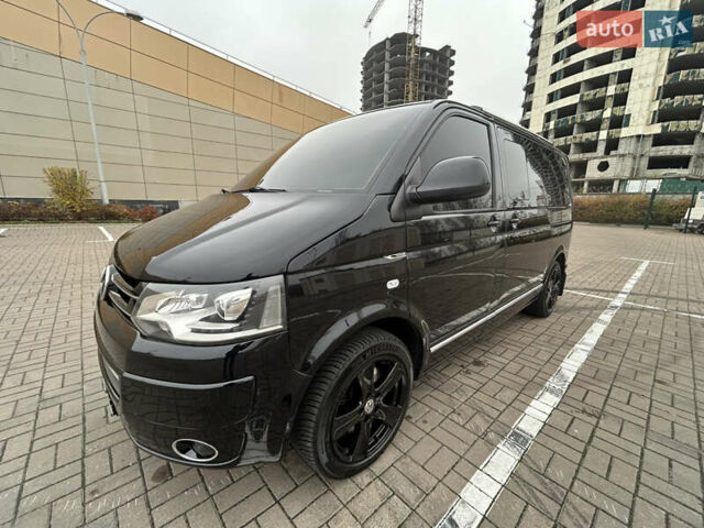 Черный Фольксваген Мультиван, объемом двигателя 1.97 л и пробегом 300 тыс. км за 25000 $, фото 5 на Automoto.ua