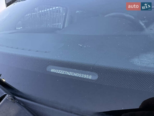 Черный Фольксваген Мультиван, объемом двигателя 2 л и пробегом 290 тыс. км за 19900 $, фото 14 на Automoto.ua