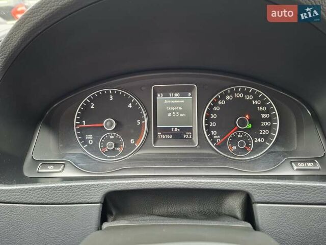 Чорний Фольксваген Мультиван, об'ємом двигуна 1.98 л та пробігом 176 тис. км за 29900 $, фото 11 на Automoto.ua