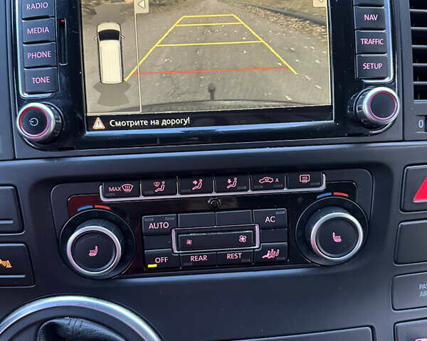 Черный Фольксваген Мультиван, объемом двигателя 1.98 л и пробегом 365 тыс. км за 19999 $, фото 45 на Automoto.ua