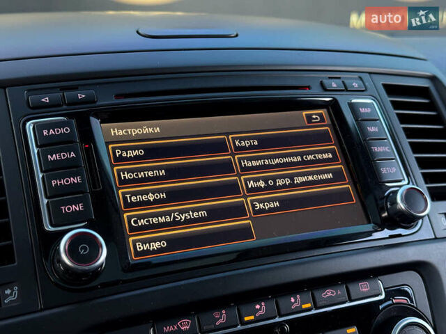 Чорний Фольксваген Мультиван, об'ємом двигуна 2 л та пробігом 365 тис. км за 21700 $, фото 27 на Automoto.ua