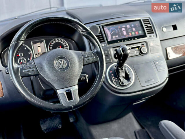 Черный Фольксваген Мультиван, объемом двигателя 2 л и пробегом 290 тыс. км за 19900 $, фото 35 на Automoto.ua