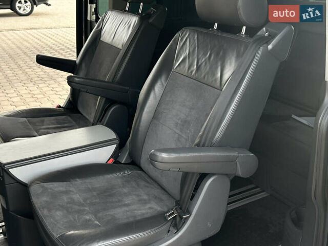 Чорний Фольксваген Мультиван, об'ємом двигуна 2 л та пробігом 311 тис. км за 21499 $, фото 19 на Automoto.ua