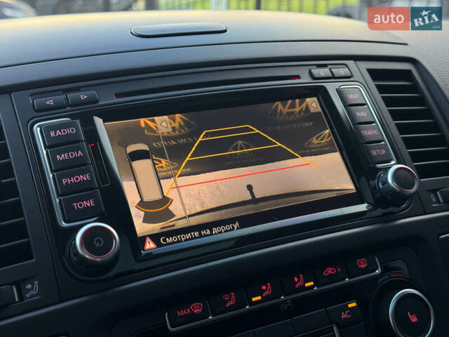 Чорний Фольксваген Мультиван, об'ємом двигуна 2 л та пробігом 365 тис. км за 21700 $, фото 26 на Automoto.ua