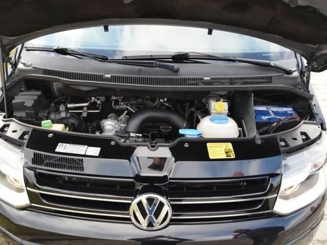 Черный Фольксваген Мультиван, объемом двигателя 2 л и пробегом 195 тыс. км за 9400 $, фото 12 на Automoto.ua