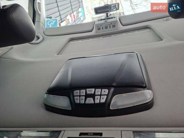 Черный Фольксваген Мультиван, объемом двигателя 1.98 л и пробегом 176 тыс. км за 31900 $, фото 18 на Automoto.ua