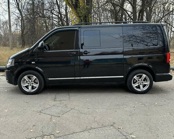 Черный Фольксваген Мультиван, объемом двигателя 1.98 л и пробегом 365 тыс. км за 19999 $, фото 3 на Automoto.ua