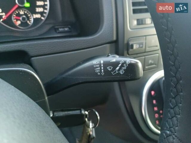 Черный Фольксваген Мультиван, объемом двигателя 1.98 л и пробегом 258 тыс. км за 26500 $, фото 5 на Automoto.ua