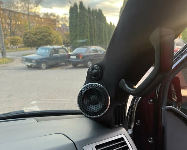 Черный Фольксваген Мультиван, объемом двигателя 1.97 л и пробегом 299 тыс. км за 25300 $, фото 18 на Automoto.ua