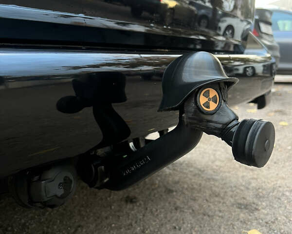 Черный Фольксваген Мультиван, объемом двигателя 1.97 л и пробегом 299 тыс. км за 25300 $, фото 7 на Automoto.ua