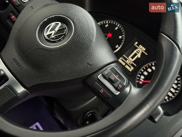 Черный Фольксваген Мультиван, объемом двигателя 2 л и пробегом 299 тыс. км за 24750 $, фото 62 на Automoto.ua