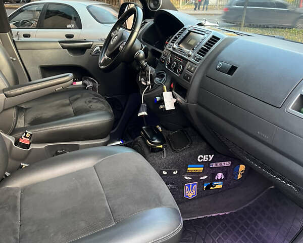 Черный Фольксваген Мультиван, объемом двигателя 1.97 л и пробегом 299 тыс. км за 25300 $, фото 17 на Automoto.ua