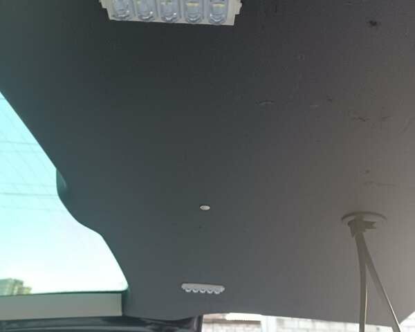 Черный Фольксваген Мультиван, объемом двигателя 1.98 л и пробегом 258 тыс. км за 26500 $, фото 19 на Automoto.ua