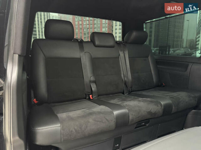 Черный Фольксваген Мультиван, объемом двигателя 2 л и пробегом 299 тыс. км за 24750 $, фото 43 на Automoto.ua