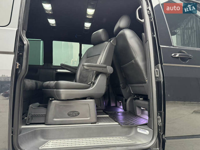 Черный Фольксваген Мультиван, объемом двигателя 2 л и пробегом 299 тыс. км за 24750 $, фото 1 на Automoto.ua