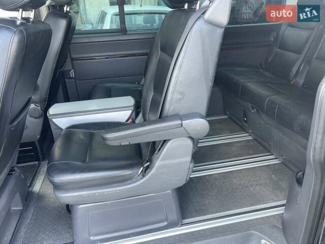 Черный Фольксваген Мультиван, объемом двигателя 2 л и пробегом 220 тыс. км за 21900 $, фото 21 на Automoto.ua