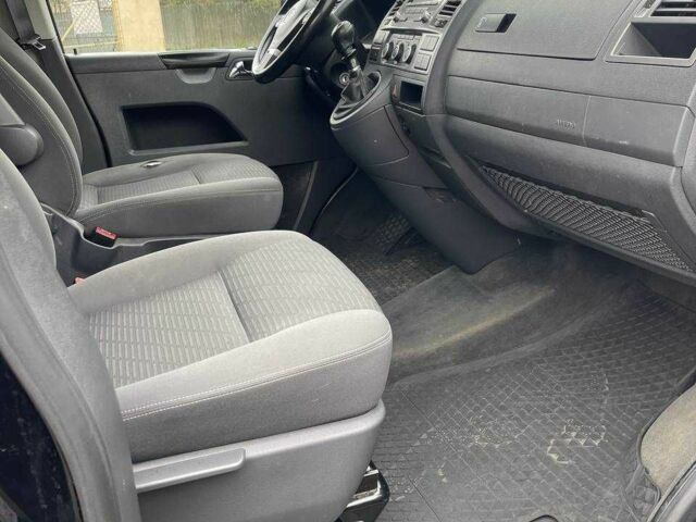 Чорний Фольксваген Мультиван, об'ємом двигуна 2 л та пробігом 315 тис. км за 19990 $, фото 7 на Automoto.ua