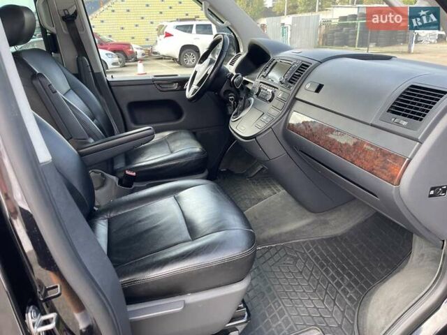 Черный Фольксваген Мультиван, объемом двигателя 2 л и пробегом 220 тыс. км за 21900 $, фото 25 на Automoto.ua