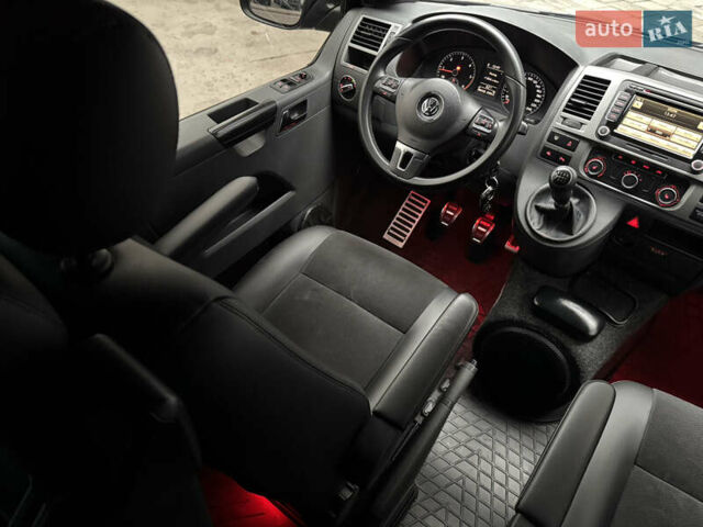 Черный Фольксваген Мультиван, объемом двигателя 2 л и пробегом 299 тыс. км за 24750 $, фото 49 на Automoto.ua