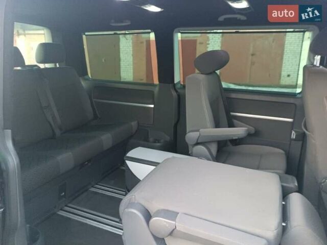 Черный Фольксваген Мультиван, объемом двигателя 1.98 л и пробегом 258 тыс. км за 26500 $, фото 11 на Automoto.ua