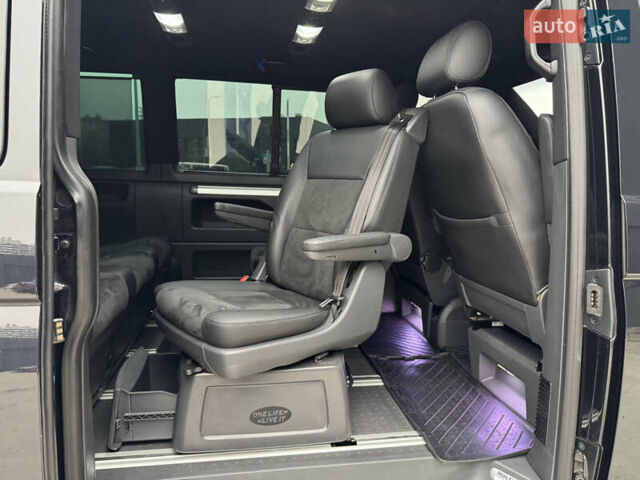 Черный Фольксваген Мультиван, объемом двигателя 2 л и пробегом 299 тыс. км за 24750 $, фото 44 на Automoto.ua