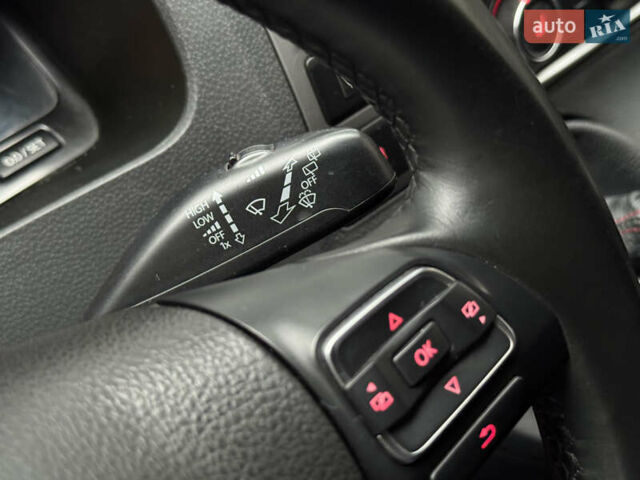 Черный Фольксваген Мультиван, объемом двигателя 2 л и пробегом 299 тыс. км за 24750 $, фото 65 на Automoto.ua