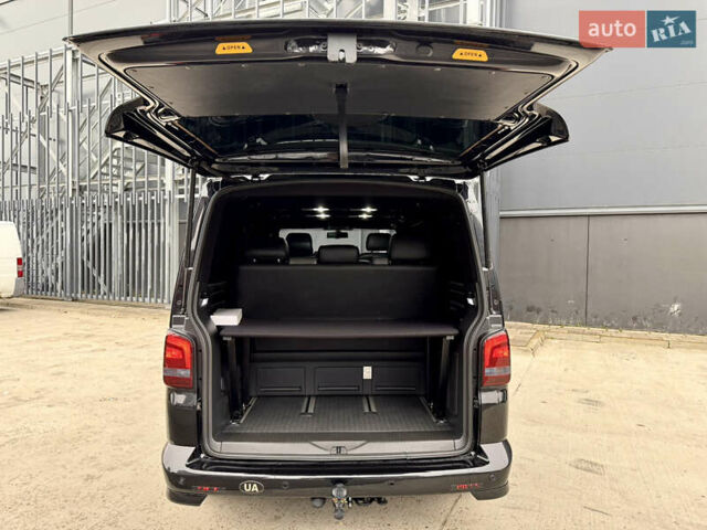 Черный Фольксваген Мультиван, объемом двигателя 2 л и пробегом 299 тыс. км за 24750 $, фото 41 на Automoto.ua