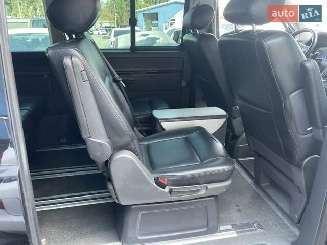 Черный Фольксваген Мультиван, объемом двигателя 2 л и пробегом 220 тыс. км за 21900 $, фото 23 на Automoto.ua