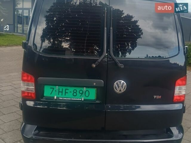Чорний Фольксваген Мультиван, об'ємом двигуна 1.98 л та пробігом 240 тис. км за 17200 $, фото 14 на Automoto.ua