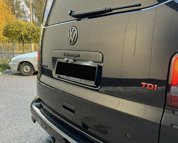 Черный Фольксваген Мультиван, объемом двигателя 1.97 л и пробегом 299 тыс. км за 25300 $, фото 5 на Automoto.ua