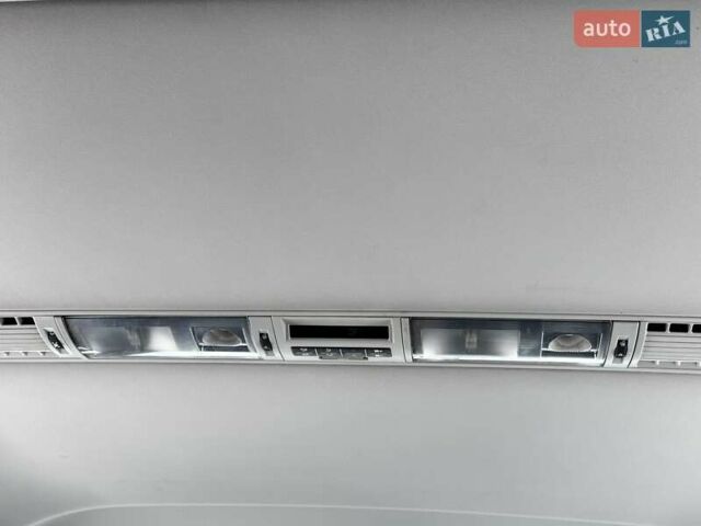 Черный Фольксваген Мультиван, объемом двигателя 1.98 л и пробегом 230 тыс. км за 23000 $, фото 9 на Automoto.ua